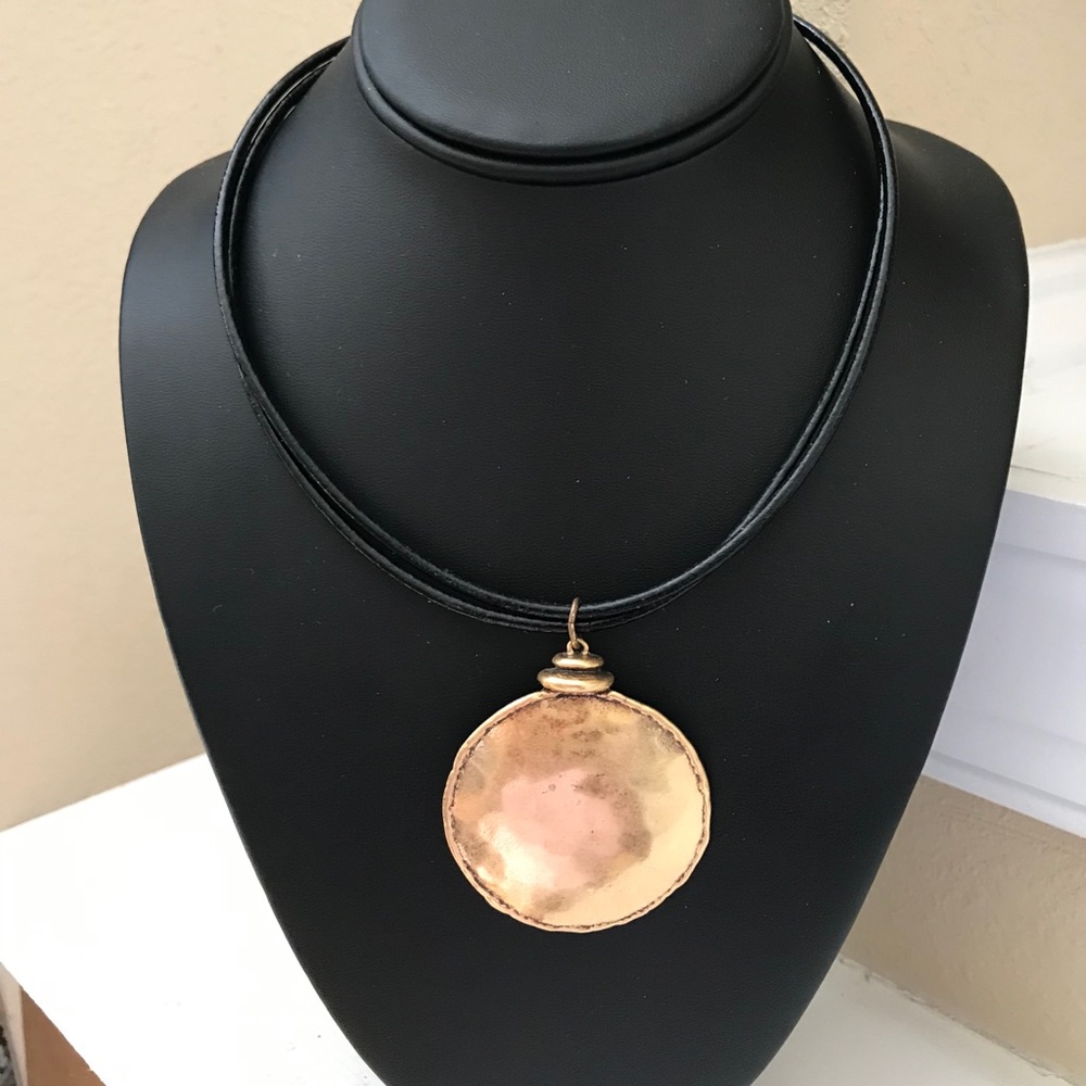 Chico’s Gold Pendant Necklace